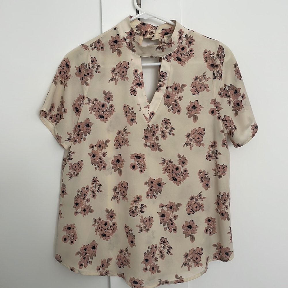 Floral Blouse with Key hole